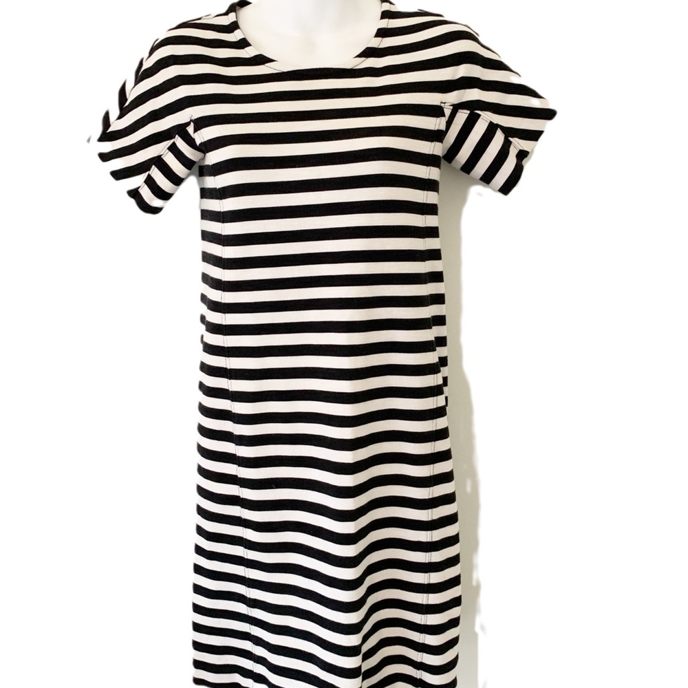 Lole black and Off white striped short sleeve “selah” shift Dress - Picture 2 of 6